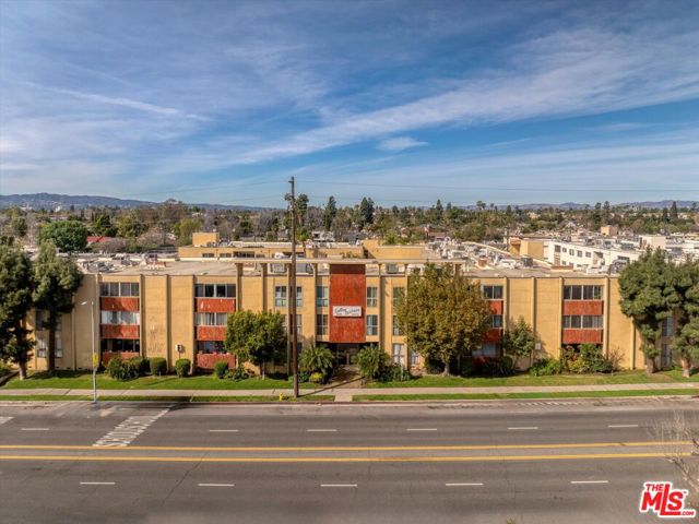 Photo of 6225 Coldwater Canyon Av