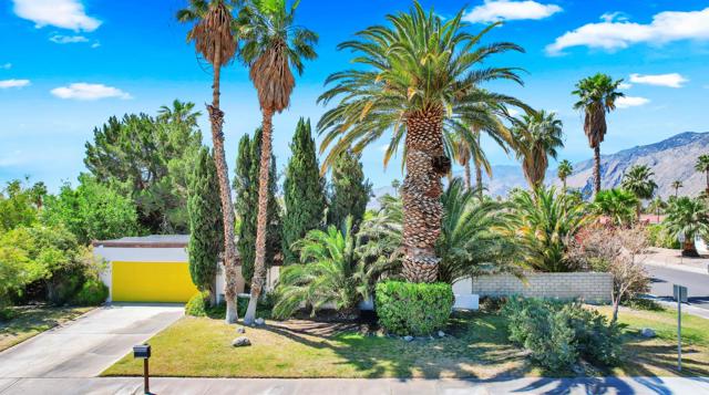 Property photo of 1385 E Via Escuela