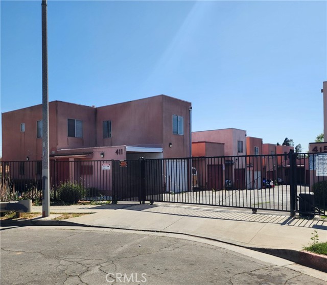 Property photo of 411 N Brannick