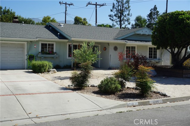 Property photo of 631 Gayville DR