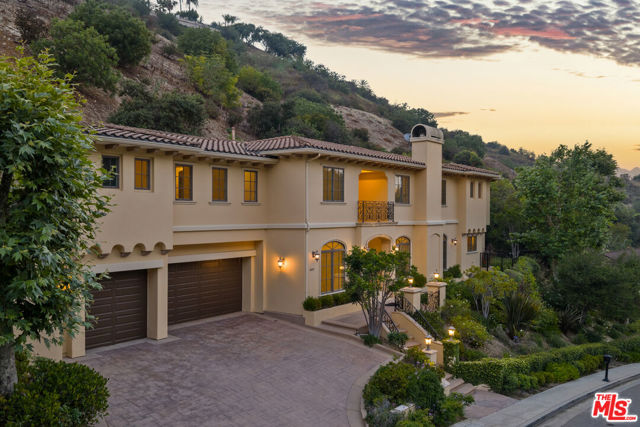 Property photo of 3697 Benedict Canyon LN