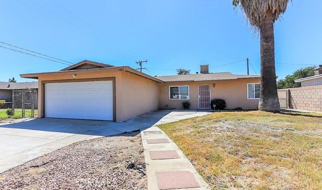 Property photo of 1083 Lorraine PL