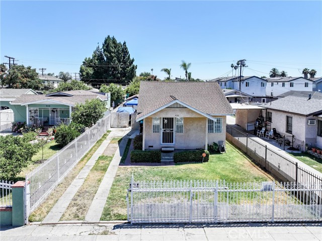 Property photo of 430 E 104th ST