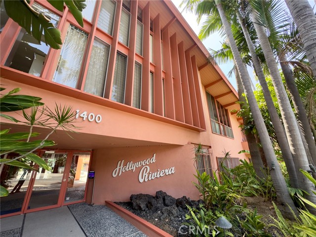 Property photo of 1400 N Hayworth AV