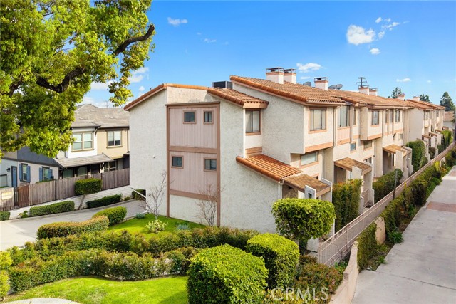 Property photo of 1006 Arcadia AV