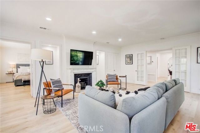 Property photo of 1856 W 14th ST