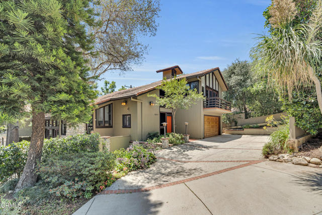 Property photo of 684 Orange DR