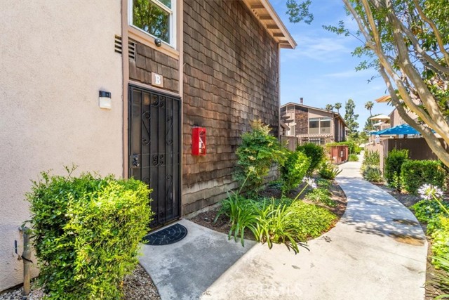 Property photo of 1084 Cabrillo Park # B