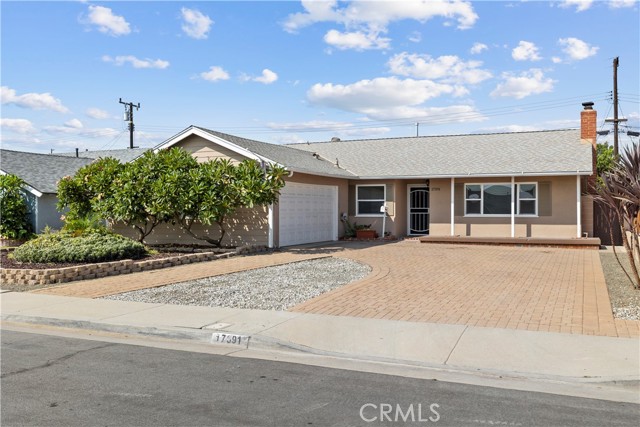 Property photo of 17391 Meer CR