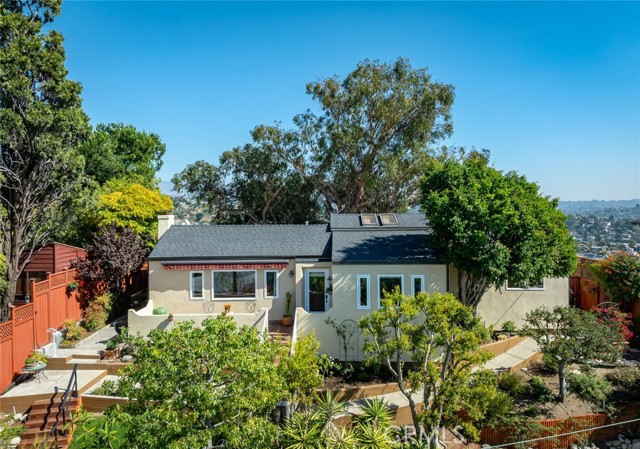 Property photo of 1404 Corona DR