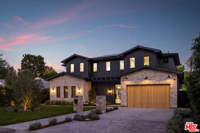 Property photo of 4828 Radford AV