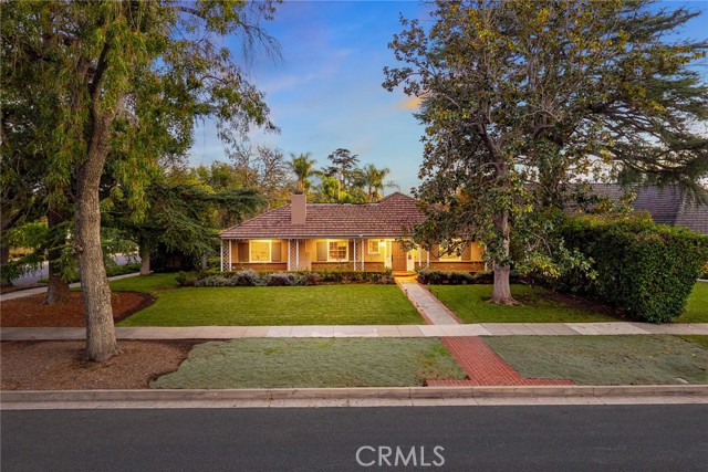 Photo of 2198 Melville