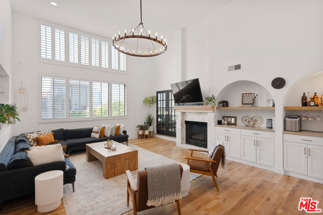 Property photo of 14521 Benefit ST