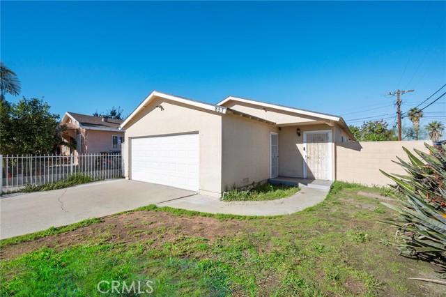 Property photo of 857 E 109th