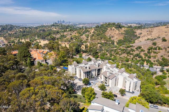 Property photo of 4239 Via Arbolada