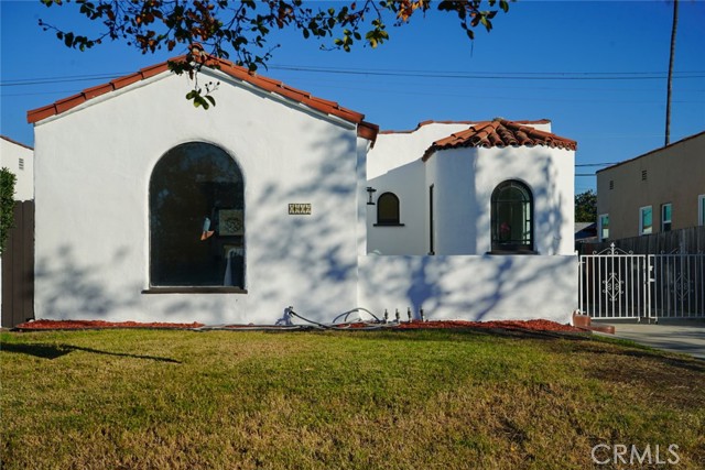 Property photo of 7806 S Denker Ave