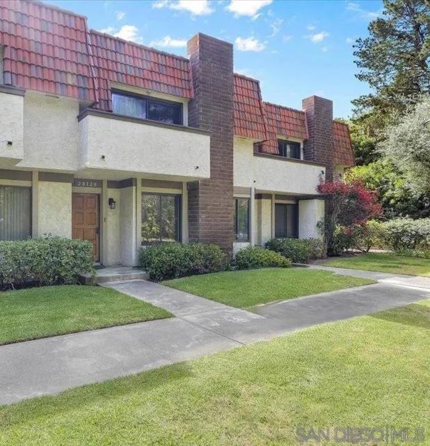 Property photo of 28125 Ridgecove Ct S