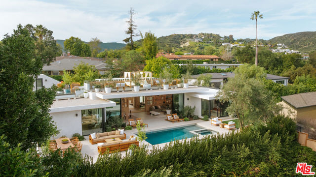 Property photo of 854 Glenmere WY