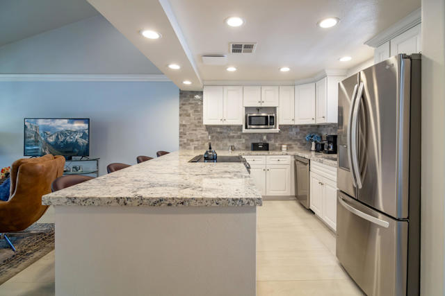 Photo of 40122 Baltusrol Cr