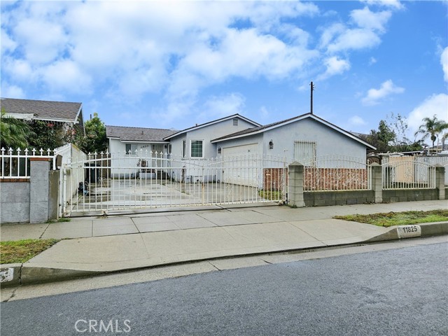 Property photo of 11825 Menlo AV