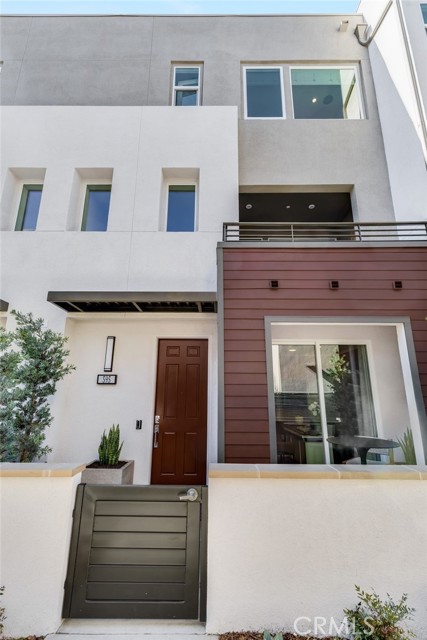Property photo of 627 S Lyon ST