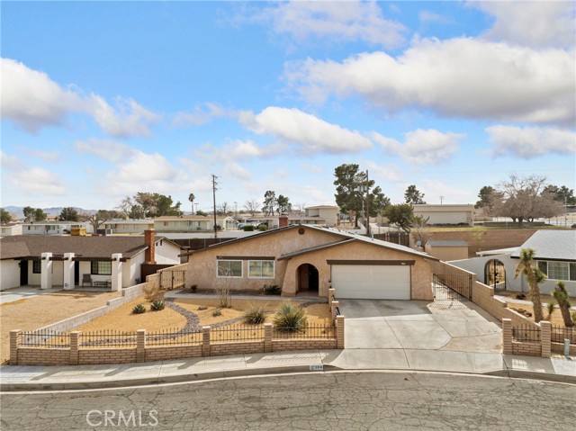 Property photo of 904 Pinon DR