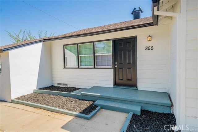 Property photo of 855 W 29th ST