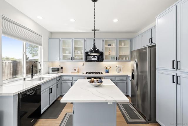 Property photo of 33307 Decada St
