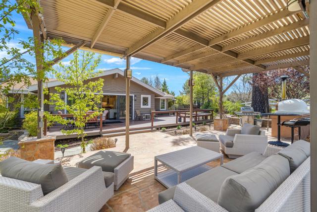 Property photo of 60206 Devils Ladder RD