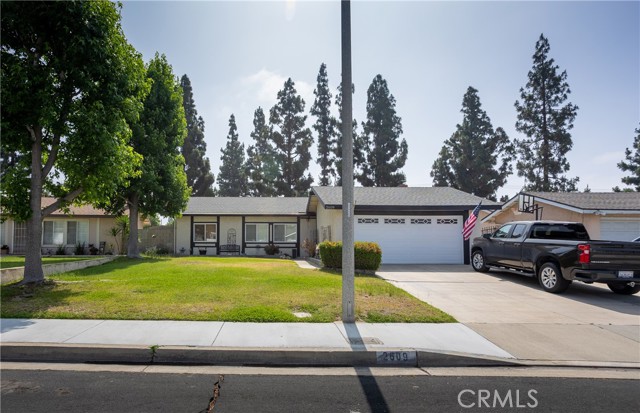 Property photo of 2609 S Plainfield DR