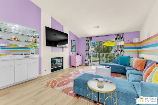 Property photo of 738 Vista Lago DR
