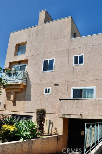 Property photo of 3439 Keystone AV