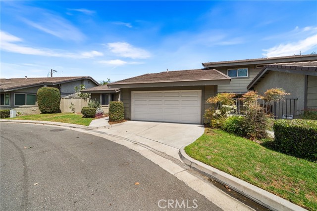 Property photo of 211 E Ponderosa LN