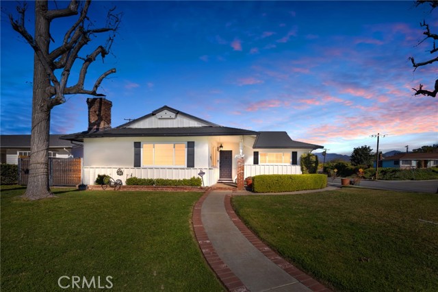 Property photo of 2551 E Larkwood ST