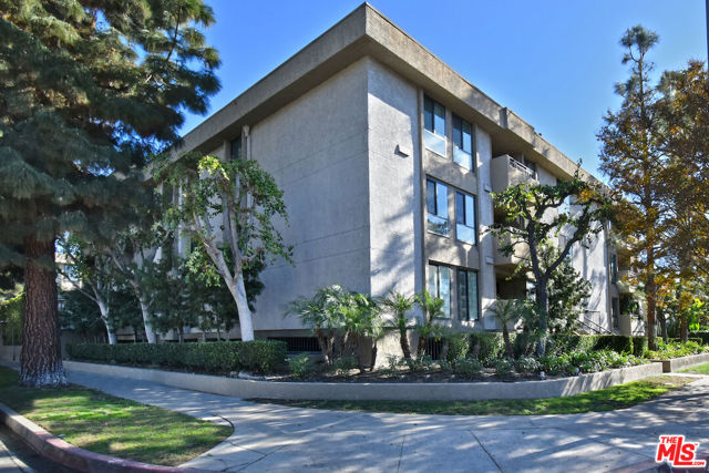 Property photo of 11640 Woodbridge ST