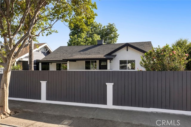 Property photo of 2842 W Avenue 33