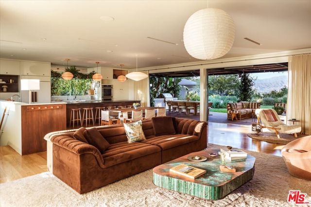 Property photo of 3860 Sunswept DR