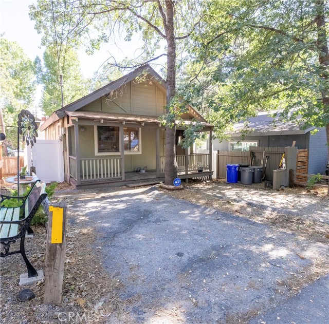 Photo of 32905 Chipmunk Ln