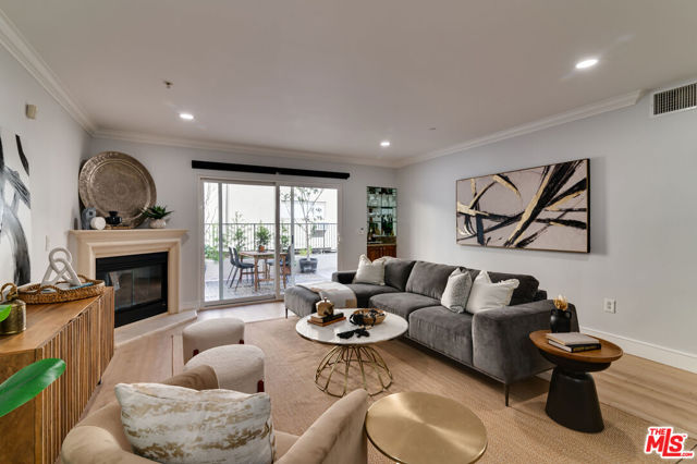 Property photo of 1878 Greenfield AV