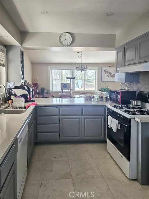 Property photo of 5211 Fox Hills