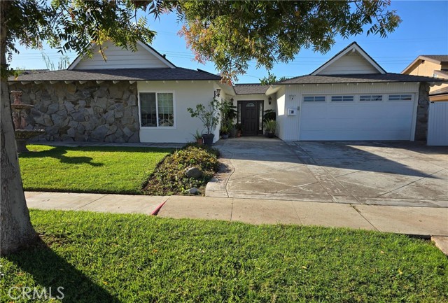 Photo of 135 N Laurie Ann