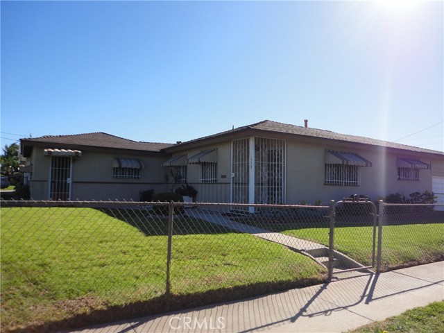 Property photo of 1558 W 123rd