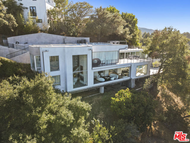 Photo of 9716 Oak Pass Rd