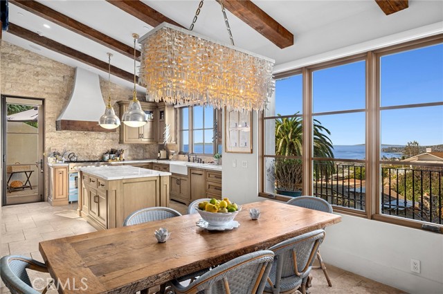 Property photo of 2100 Crestview DR