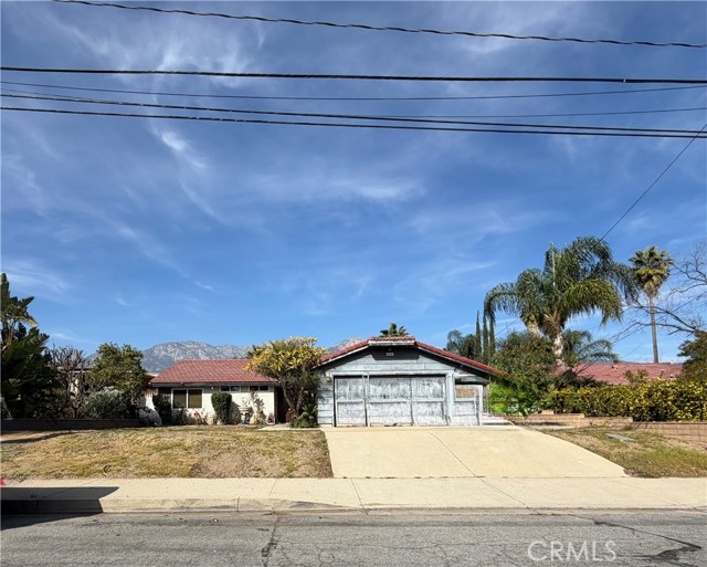 Property photo of 9438 Lomita