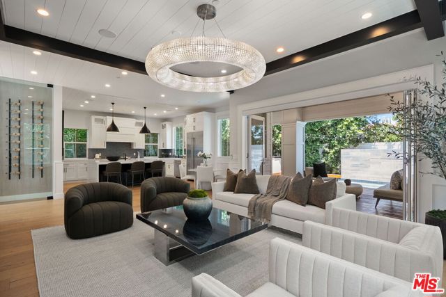 Property photo of 18057 Valley Vista BL