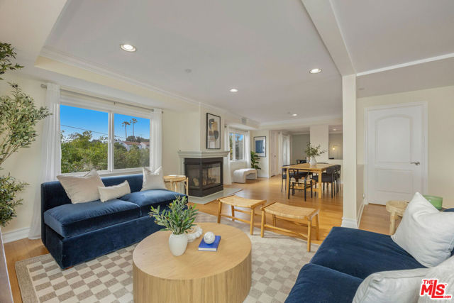 Property photo of 10417 Louisiana AV