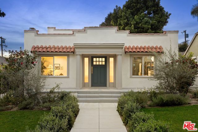 Photo of 1337 N Orange Grove Av