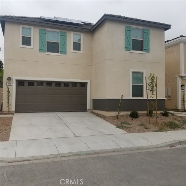 Property photo of 938 W Jasmine WY