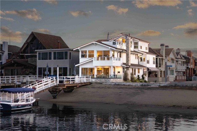Property photo of 207 E Edgewater AV